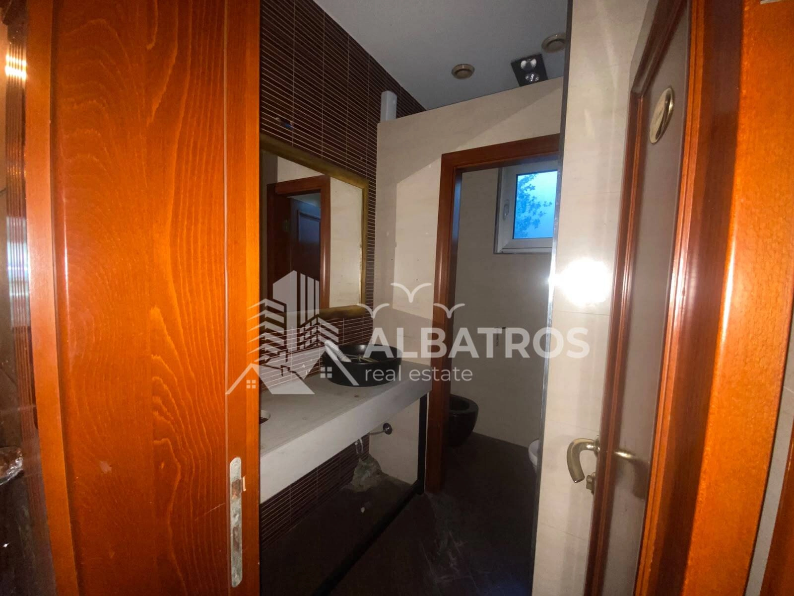 Poslovni prostor 299 m² – Bar — fotografija 19