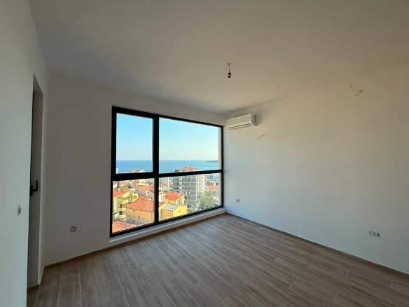 Jednosoban stan sa pogledom na more u Bečićima
