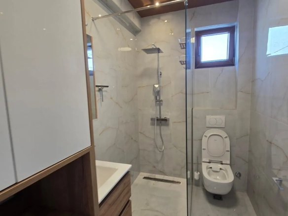 Dvosoban stan 70 m² – Tivat — fotografija 2