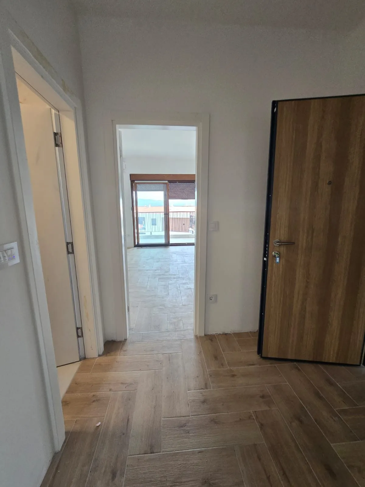 Dvosoban stan 70 m² – Tivat — fotografija 10