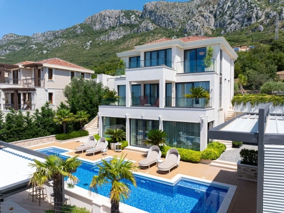 Kuća 400 m² – Blizikuće, Budva — fotografija 2