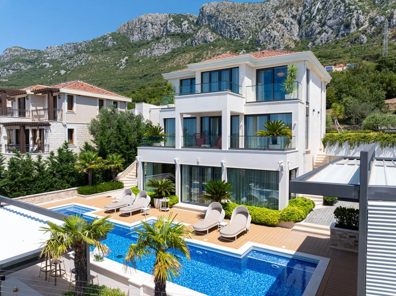 Kuća 400 m² – Blizikuće, Budva — fotografija 2