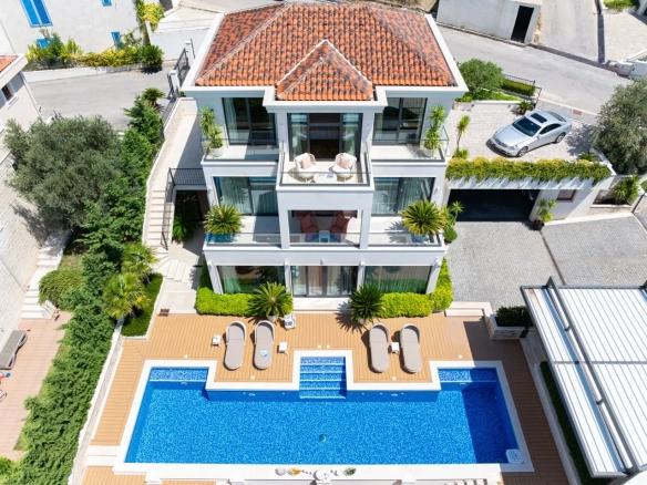 Kuća 400 m² – Blizikuće, Budva — fotografija 3