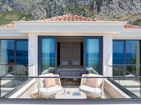 Kuća 400 m² – Blizikuće, Budva — fotografija 4