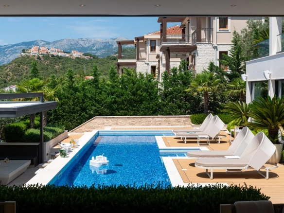 Kuća 400 m² – Blizikuće, Budva — fotografija 8