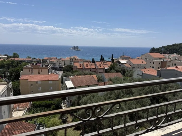 Dvosoban stan sa pogledom na more
