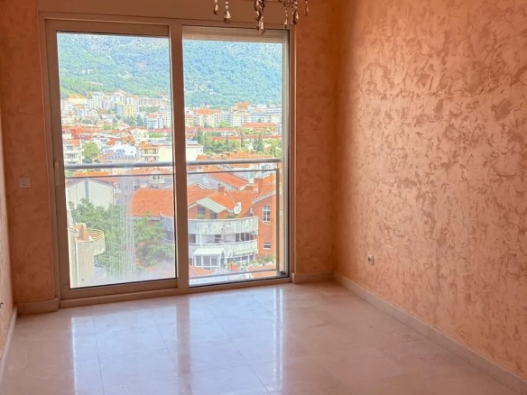 Trosoban stan 326 m² – Gospoština, Budva — fotografija 11