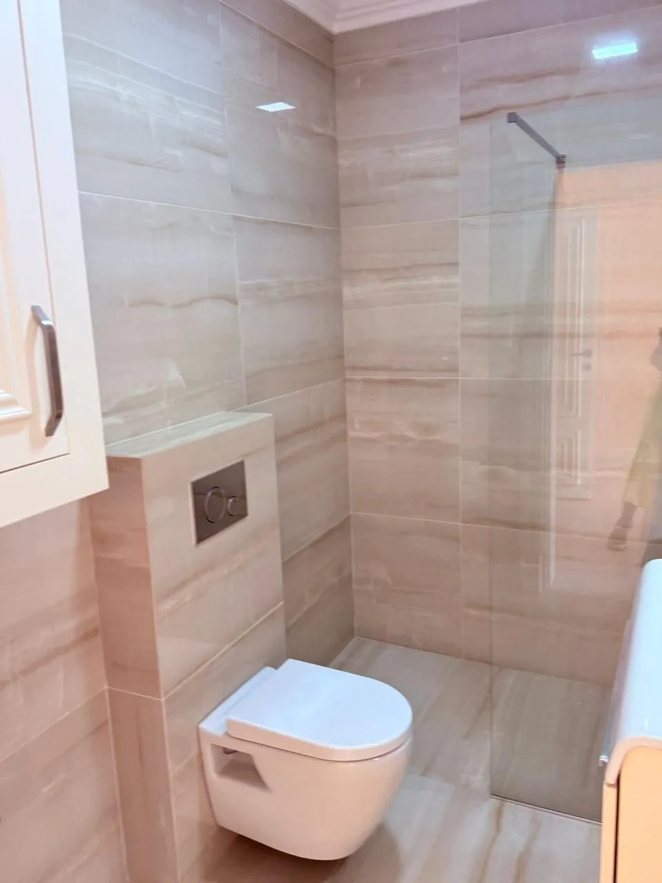 Trosoban-penthaus-sa-bazenom-Gospostina-Budva-11 Trosoban stan 326 m² – Gospoština, Budva — fotografija 12