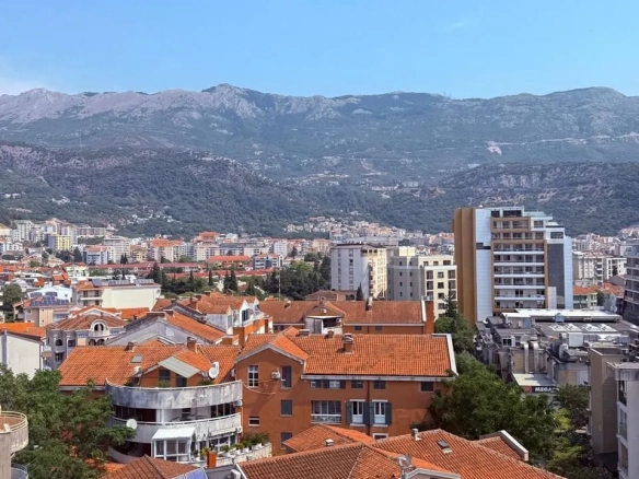 Trosoban stan 326 m² – Gospoština, Budva — fotografija 18