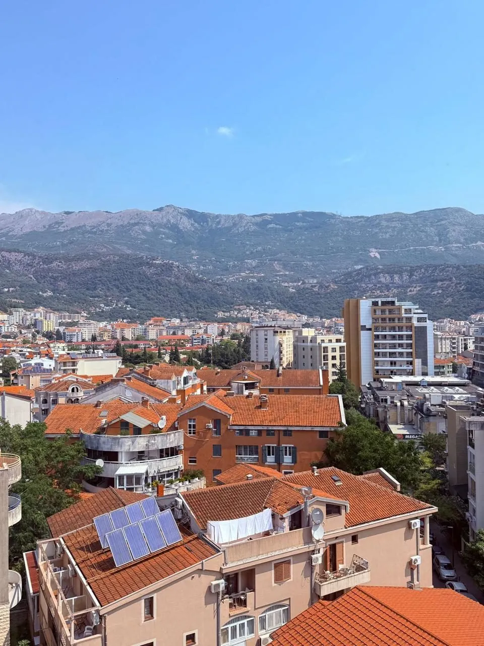 Trosoban-penthaus-sa-bazenom-Gospostina-Budva-17 Trosoban stan 326 m² – Gospoština, Budva — fotografija 18