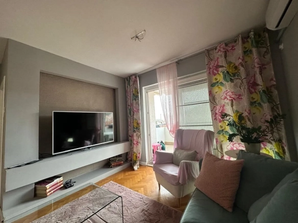 Trosoban stan 104 m² – Budva — fotografija 2