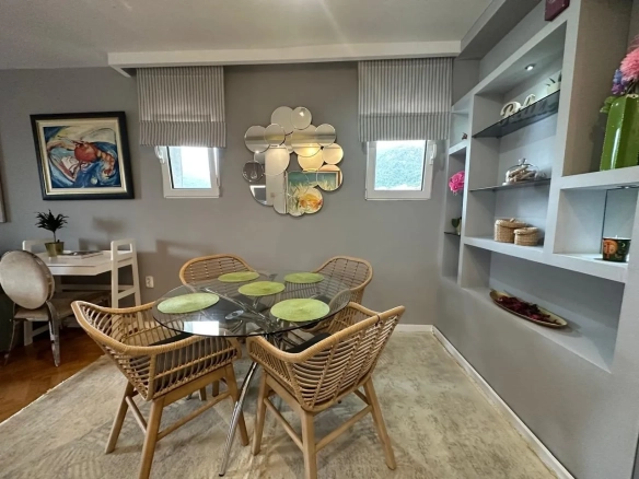 Trosoban stan 104 m² – Budva — fotografija 13