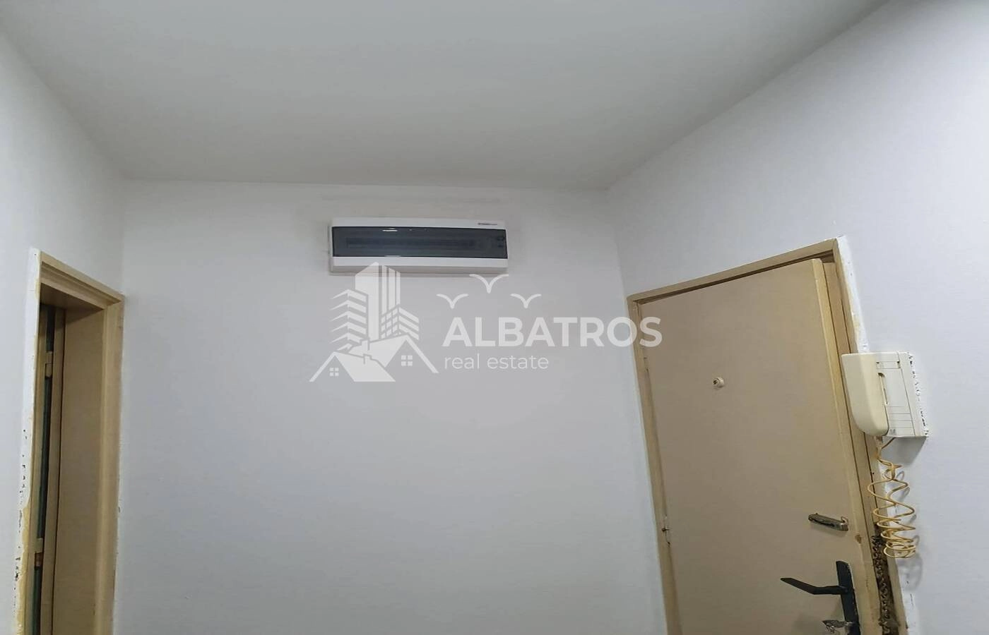 Garsonjera 31 m² u zgradi starije gradnje, Bar — fotografija 8