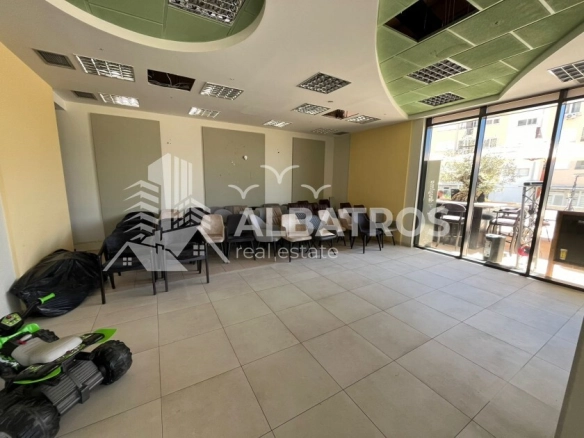 Poslovni prostor 181 m² u kompleksu Soho City
