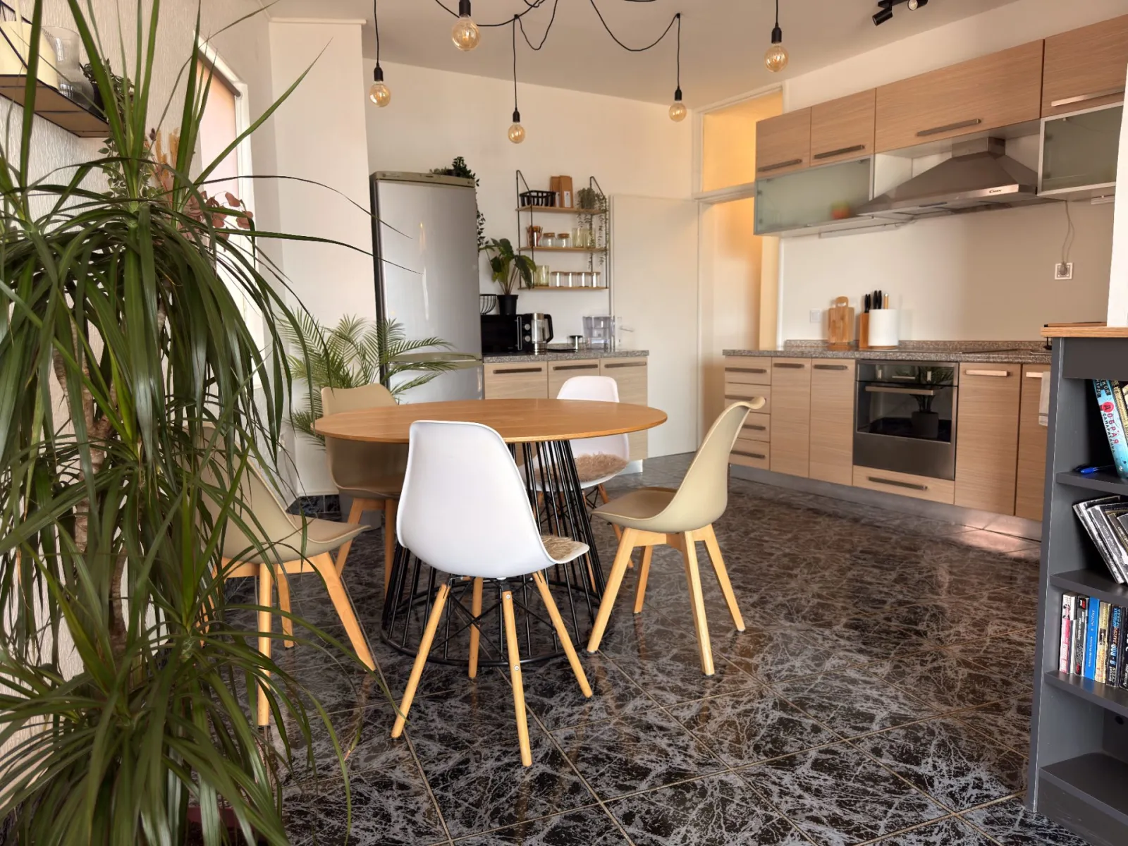 Dvosoban-stan-s-pogledom-na-more-Babin-Do-Budva-15 Dvosoban stan 68 m² – Babin Do, Budva — fotografija 16