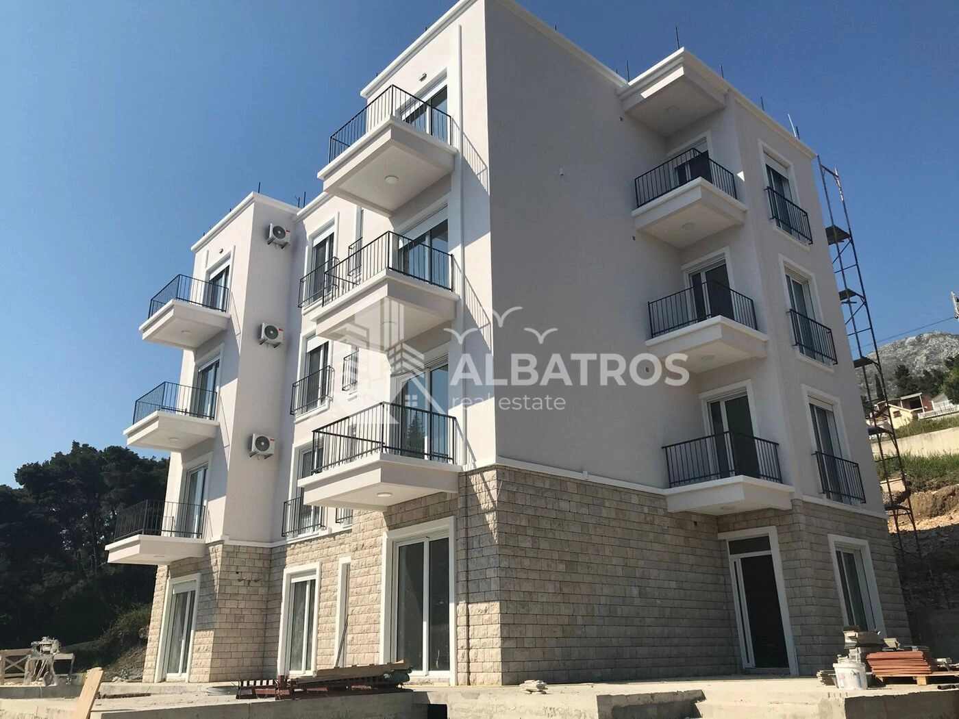 Hotel-na-prvoj-liniji-do-mora-Susanj-Bar-8 Hotel 850 m² – Šušanj, Bar — fotografija 9