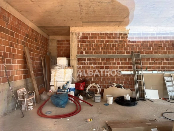 Izdavanje: Poslovni prostor 55 m² – Šušanj, Bar — fotografija 3