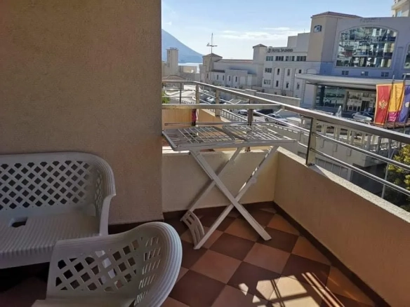 Dvosoban stan 87 m² – Bečići, Budva — fotografija 19