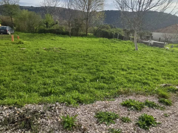 Plac 866 m² u industrijskoj zoni