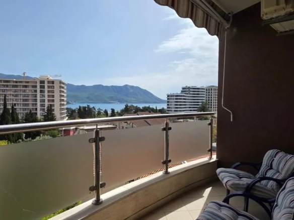 Trosoban stan 89 m² – Gospoština, Budva — fotografija 16