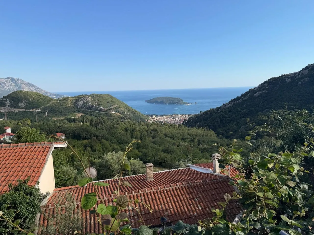 Kamena-kuca-sa-pogledom-na-more-Markovici-Budva-13 Kuća 210 m² – Markovići, Budva — fotografija 14