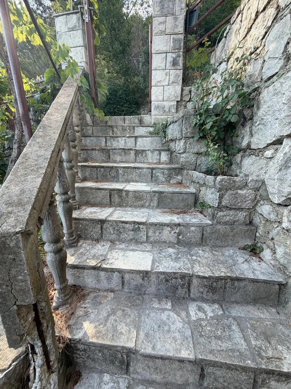 Kamena-kuca-sa-pogledom-na-more-Markovici-Budva-15 Kuća 210 m² – Markovići, Budva — fotografija 16