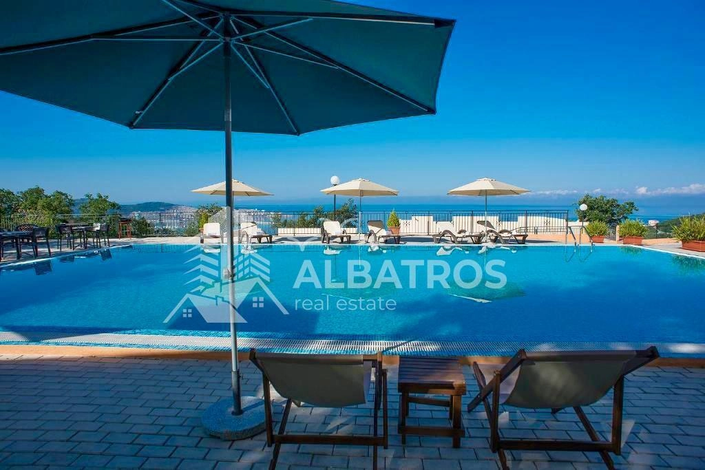 Dvosoban-stan-sa-terasom-na-Susnju-Bar-3 Izdavanje: Dvosoban stan 100 m² – Šušanj, Bar — fotografija 4