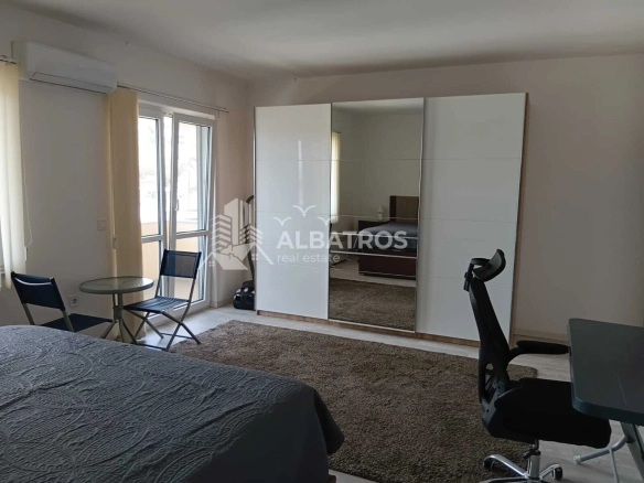Izdavanje: Dvosoban stan 90 m² – Rena, Bar — fotografija 7