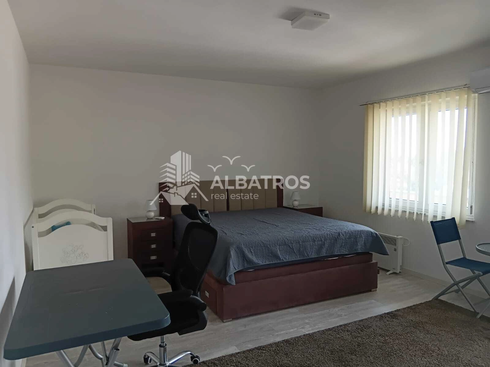 Dvosoban-stan-sa-terasom-u-naselju-Rena-Bar-7 Izdavanje: Dvosoban stan 90 m² – Rena, Bar — fotografija 8