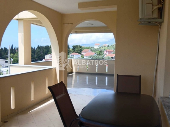 Izdavanje: Dvosoban stan 90 m² – Rena, Bar — fotografija 14
