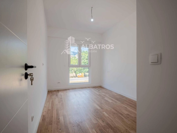 Dvosoban stan 65 m² – Bar — fotografija 4