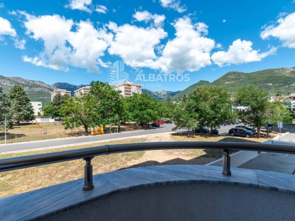 Dvosoban stan 65 m² – Bar — fotografija 7