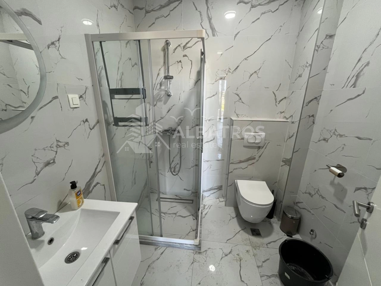 Izdavanje: Poslovni prostor 83 m² – Bar — fotografija 9