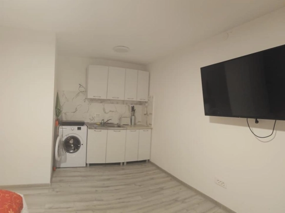 Izdavanje: Kuća 28 m² – Šušanj, Bar — fotografija 3