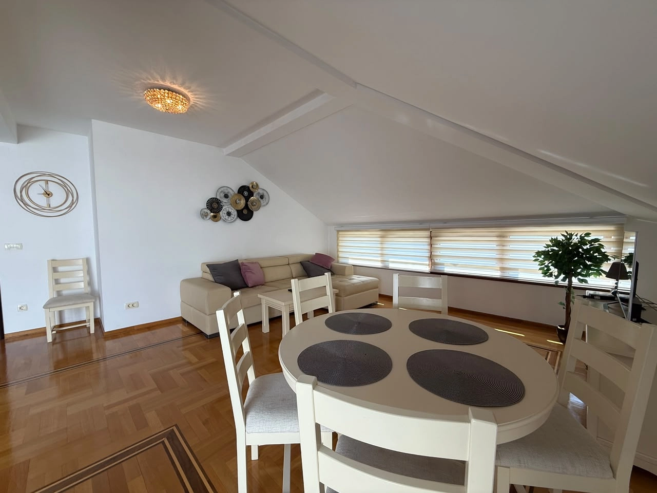 Dvosoban stan 108 m² – Rozino, Budva — fotografija 7