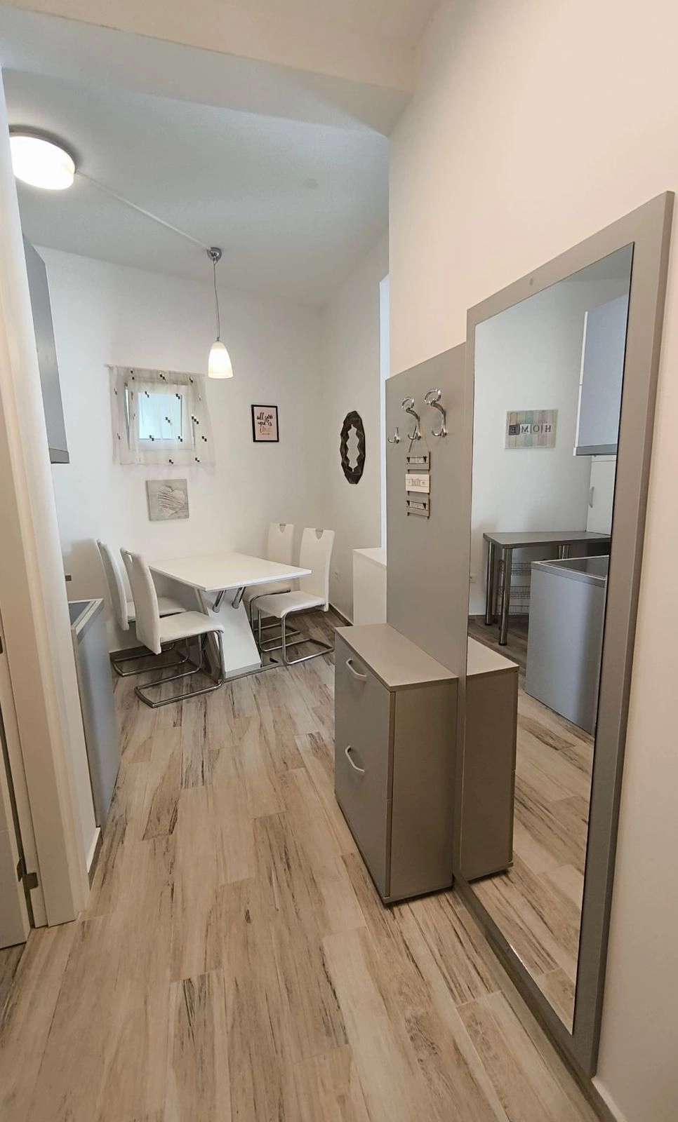 Garsonjera-u-novom-kompleksu-u-Becicima-Budva-8 Garsonjera 35 m² – Bečići, Budva — fotografija 9