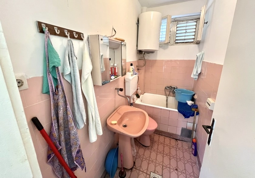 Kuca-sa-dvoristem-i-terasom-u-Susnju-Bar-8 Kuća 80 m² – Šušanj, Bar — fotografija 9