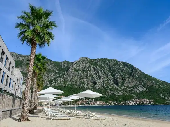 Trosoban stan 182 m² – Risan, Kotor — fotografija 11