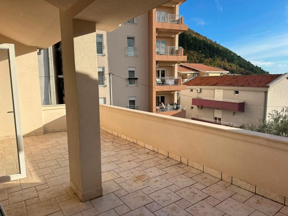 Dvosoban stan 82 m² – Lazi, Budva — fotografija 5