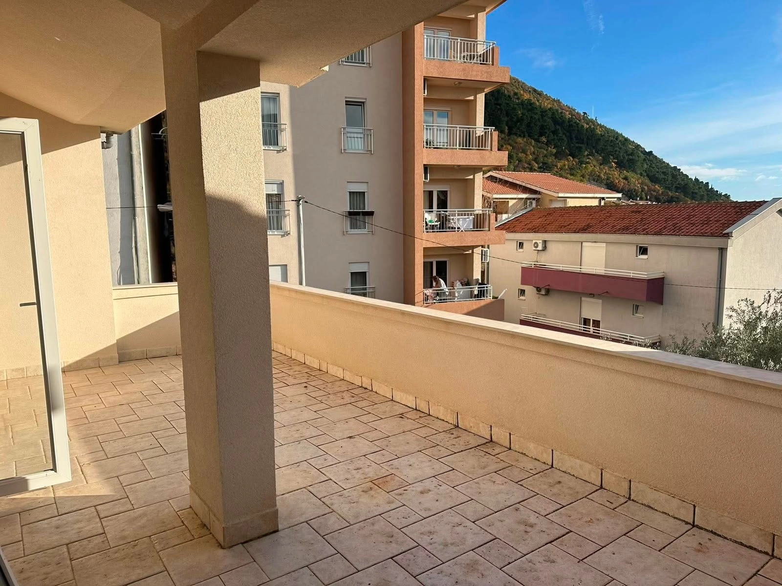 Dvosoban-stan-sa-pogledom-na-more-Lazi-Budva-4 Dvosoban stan 82 m² – Lazi, Budva — fotografija 5