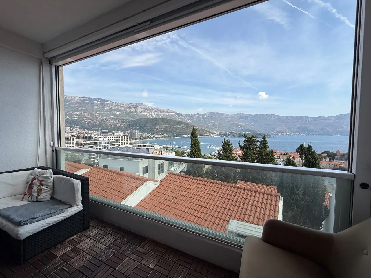 Jednosoban-stan-sa-pogledom-na-more-Gospostina-Budva-19 Jednosoban stan 45 m² – Gospoština, Budva — fotografija 20