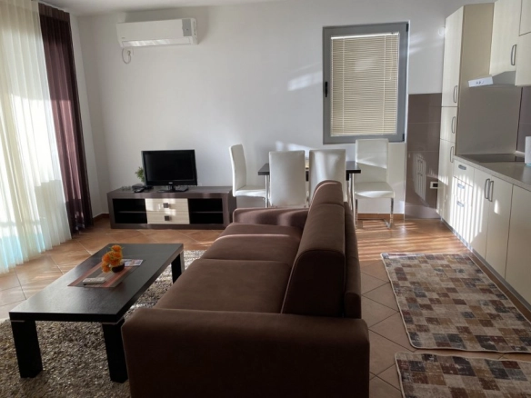 Izdavanje: Jednosoban stan 70 m² – Dobra Voda, Bar — fotografija 3