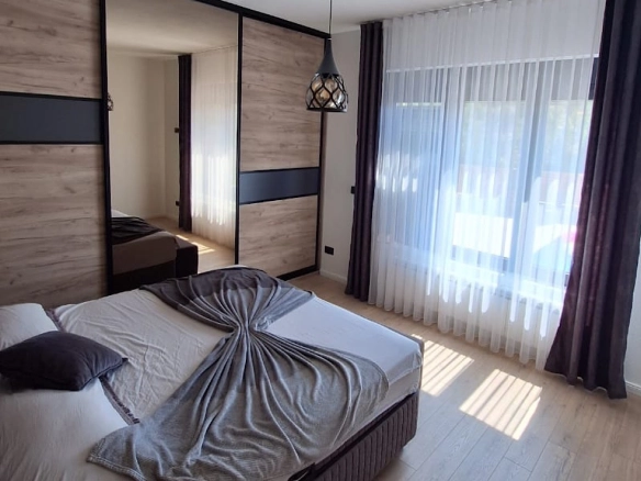 Izdavanje: Kuća 250 m² – Bartula, Bar — fotografija 6