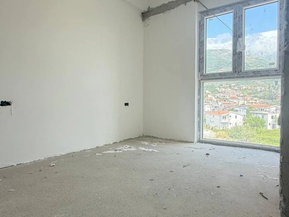Dvosoban stan 60 m² – Bar — fotografija 4