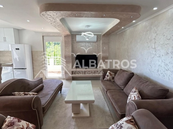 Izdavanje: Trosoban stan 138 m² – Bar — fotografija 2