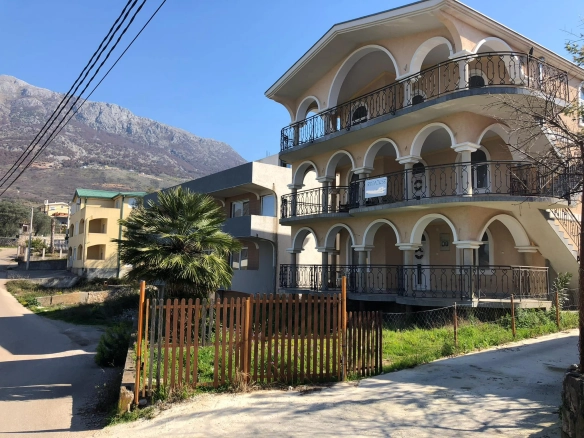 Kuća 255 m² – Dobra Voda, Bar — fotografija 2