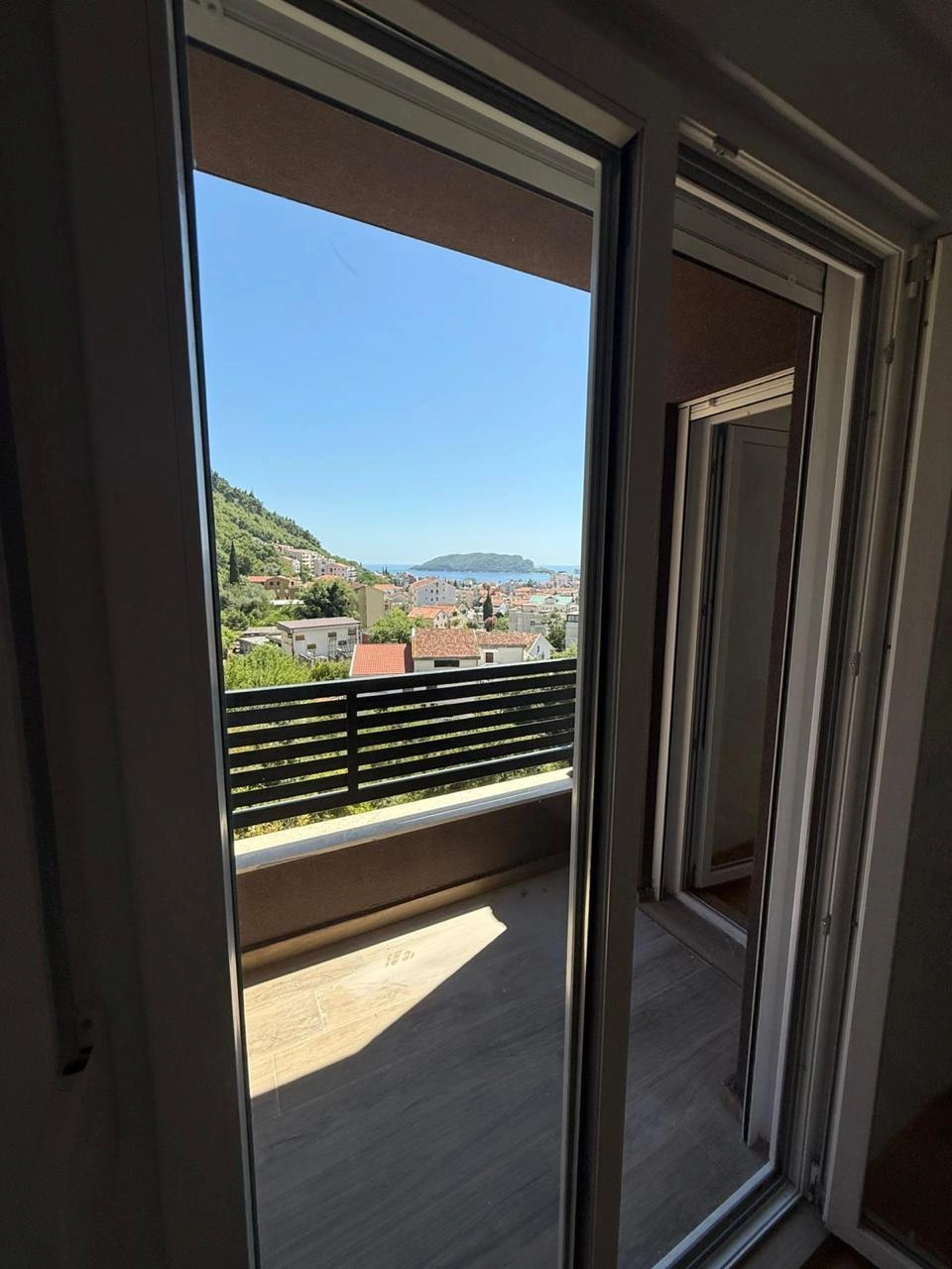 Jednosoban-stan-u-novogradnji-Lazi-Budva-14 Jednosoban stan 44 m² – Lazi, Budva — fotografija 15
