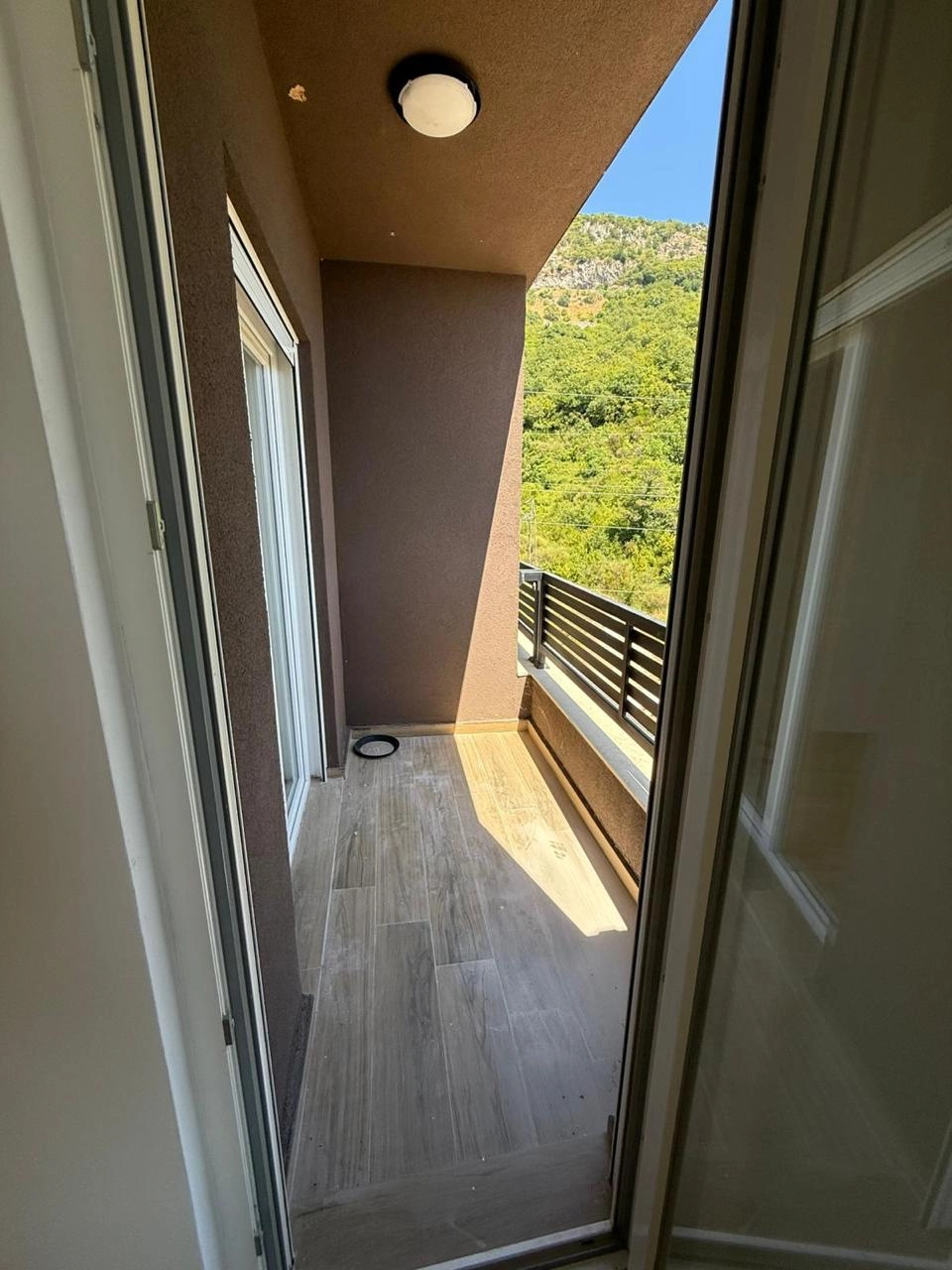 Jednosoban-stan-u-novogradnji-Lazi-Budva-15 Jednosoban stan 44 m² – Lazi, Budva — fotografija 16