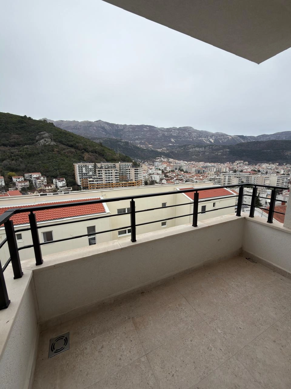 Jednosoban-stan-u-Bijelom-Dolu-Budva-9 Jednosoban stan 48 m² – Bijeli Do, Budva — fotografija 10
