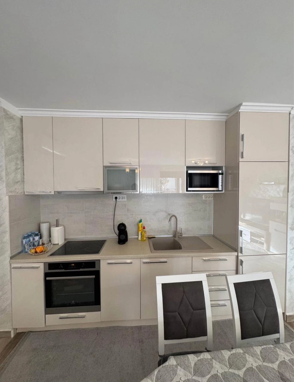 Dvosoban-stan-sa-terasom-u-Prznu-Budva-8 Dvosoban stan 76 m² – Pržno, Budva — fotografija 9